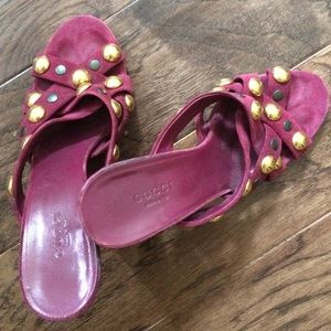 Gucci raspberry suede mule shoes 7.5